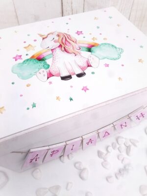 Σετ βάπτισης με χειροποίητο κουτί με θέμα τον μονόκερο