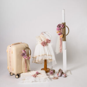 Ολοκληρωμένο βαπτιστικό πακέτο με χειροποίητο στεφανάκι