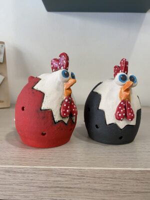 Χειροποίητη κεραμική διακοσμητική κοτούλα