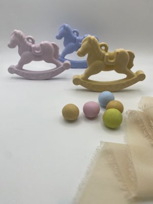 Διακοσμητικό για μπομπονιέρα αλογάκι καρουζέλ πορσελάνινο